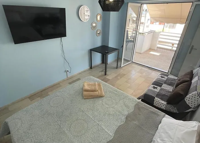 Riga Fereou * Patras